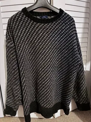 URBAN RESEARCH 크루넥 니트 L 사이즈