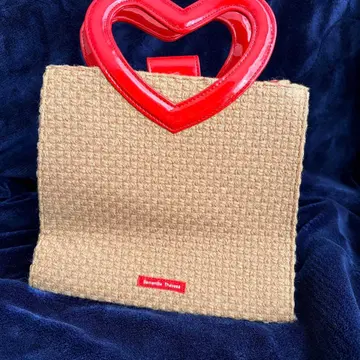 Samantha Thavasa 하트형 핸드백