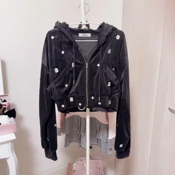 2. 앙크루즈 후드티