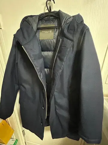 MACKINTOSH 네이비 다운 자켓 후드 부착