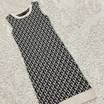 EW 에밀리아 위즈 자카드 니트 원피스 S 올 패턴 슬리브리스