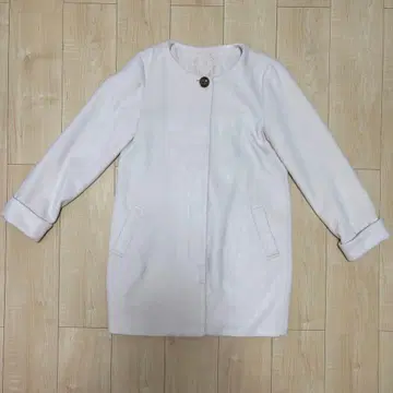 노카라 코트 아이보리 심플 깔끔한