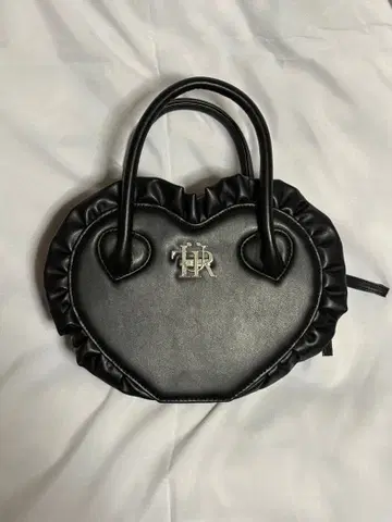 트리트 유어셀프 하트백