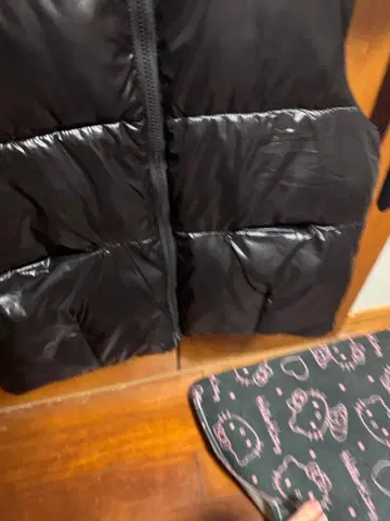 SHEIN 블랙 다운 베스트