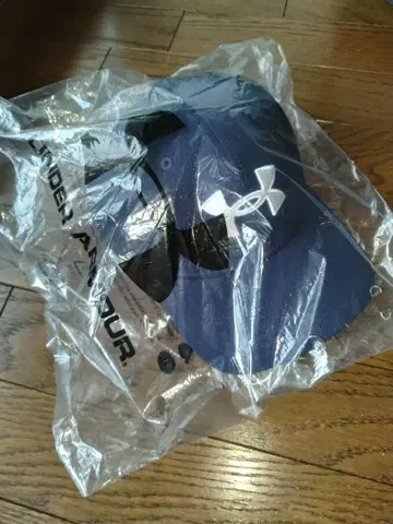 미사용 새상품 UNDER ARMOUR 네이비 캡