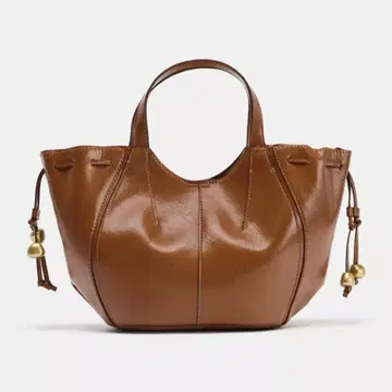 택 포함 새상품 완판 ZARA 비즈 스트랩 핸드백 카멜