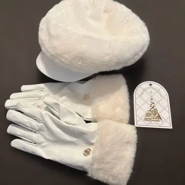 Darich 화이트 퍼 장갑 모자