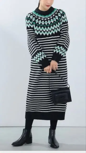 자카드 보더 니트 원피스