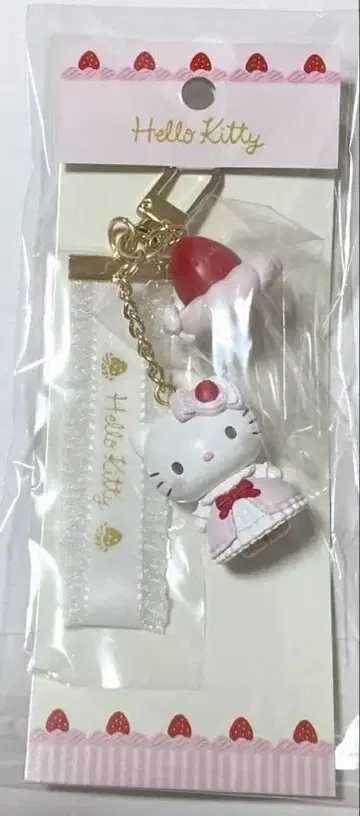 산리오 딸기 휘핑 케이크 키링 헬로키티