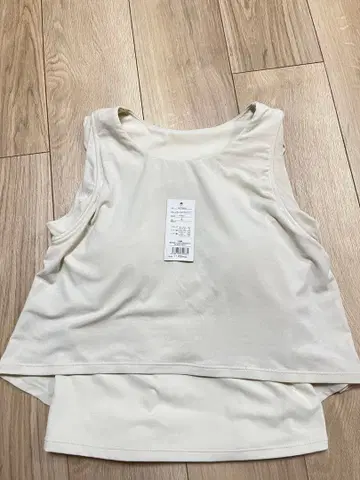 SUKALA 숏 플레어 탱크탑 아이보리 S 사이즈