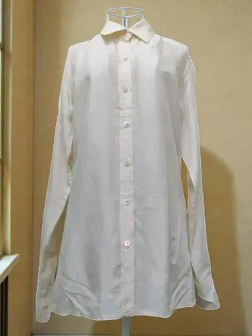 페라가모 베이지 실크 셔츠 42