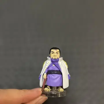 원피스 해군 후지토라 피규어