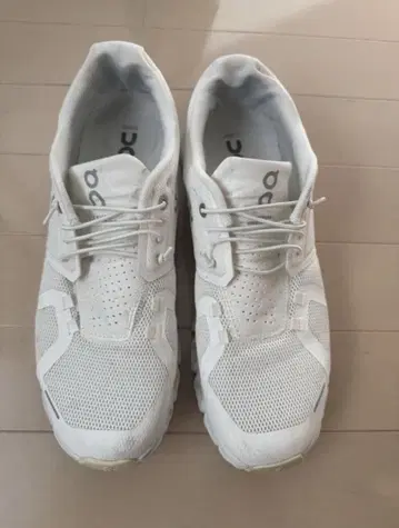 On Cloud5 WHITE