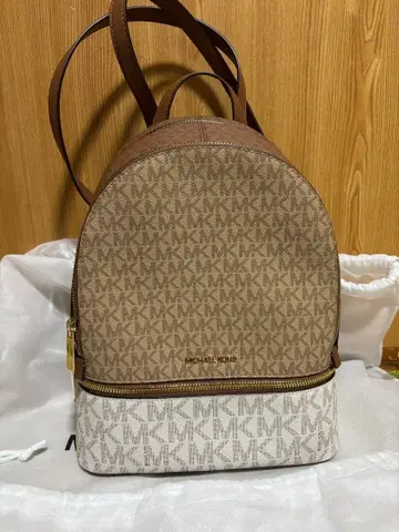 MICHAEL KORS 로고 백팩