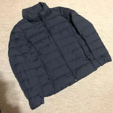 유니클로 울트라 라이트 다운 M 여성용 블랙