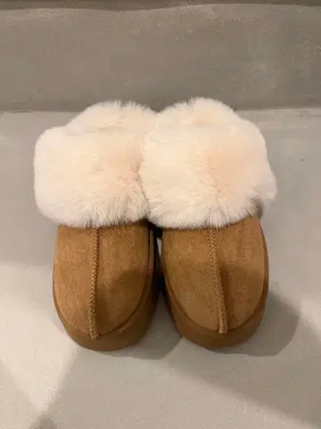 통굽 인조 모피 무스탕 슬리퍼