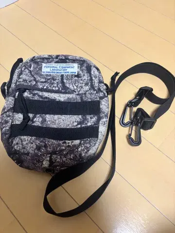 파우치 리얼 스톤