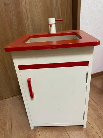 역할 놀이용 빨흰 싱크 수납 포함 소꿉놀이 주방