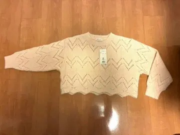 NATURAL BEAUTY BASIC 스캘럽 크롭 니트 여성용