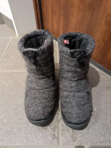 THE NORTH FACE 그레이 어그 부츠 아마도 23cm