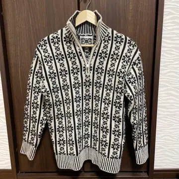 ZAPA 노르딕 무늬 하이넥 스웨터 남성용 M