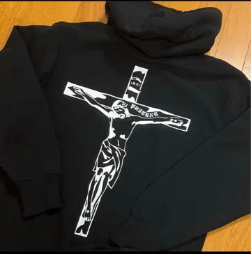 PHATRNK 십자가 후드티