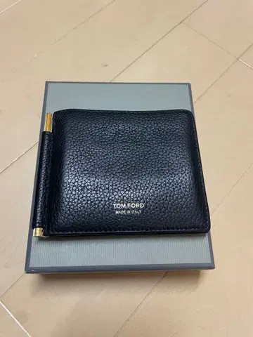 TOM FORD 블랙 이단 접이식 지갑 머니클립
