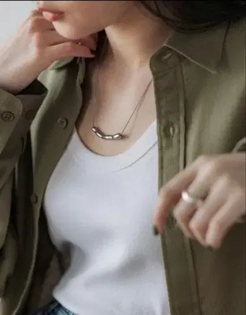 크루레 crewre 웨이비 어저스터블 목걸이 실버