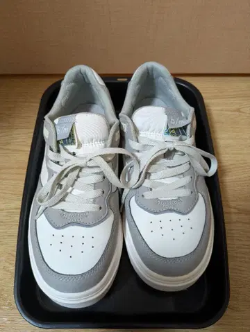 문스타 b/m 스니커즈