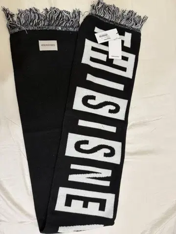 로고 블랙 머플러