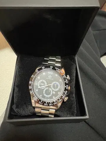 POULRON 크로노그래프 블랙 시계