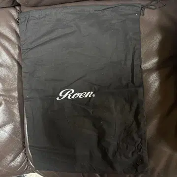 로엔 숄더백 자켓