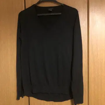 theory 블랙 V넥 스웨터 S 사이즈 캐시미어