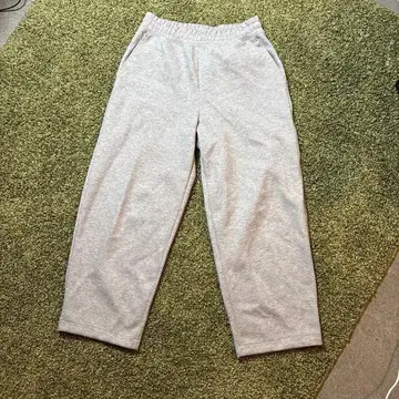 UNIQLO 그레이 스웨트 팬츠 S 사이즈 가격 인하 가능