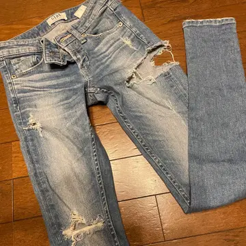 GIDA 스키니 데님 라이트 블루 데미지 가공