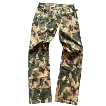 BEAUTY BEAST DIGITAL CAMO PANT 사이즈 3