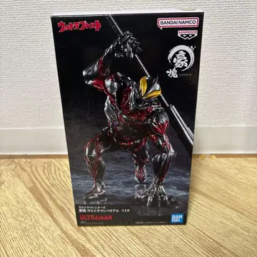 울트라맨 울트라 브레스트 피규어