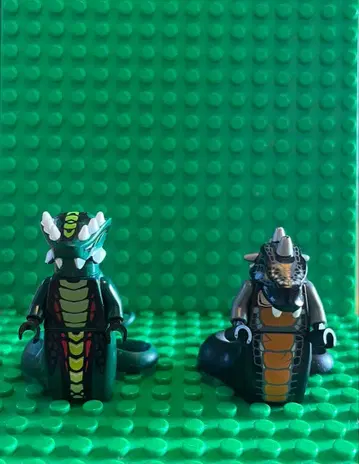 레고 닌자고 뱀족 미니 피규어 2체 세트