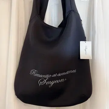 Smyeon 소프트 터치 자수 숄더백