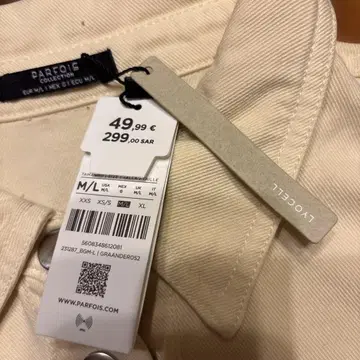 새상품 PARFOIS (파르포아) 브랜드 오버 블라우스 아이보리 M/L