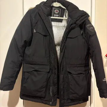 The North Face McMURDO 다운 자켓 맥마드