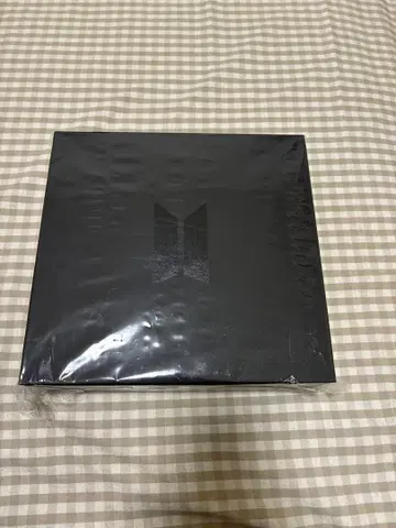 BTS MERCH BOX #1 BLANKET