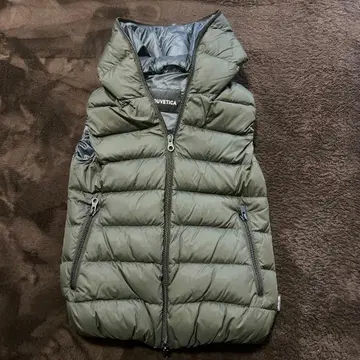 DUVETICA 듀베티카 다운 베스트 42 후드 부착