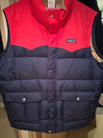 Patagonia 다운 베스트 빨간색/네이비