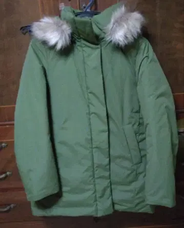 유니클로 그린 다운 자켓 퍼 포함