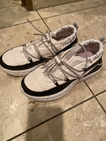 CHIAKI KATAGIRI 대드 스니커즈 38 사이즈