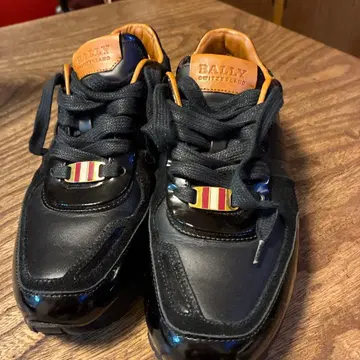 BALLY 블랙 스니커즈