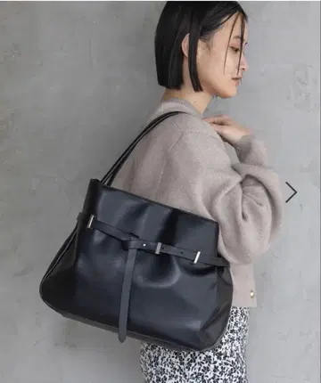 아파트 바이 로리즈 벨트 포함 백