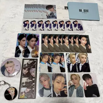 Stray Kids 필릭스 트레이딩 카드 캔뱃지 키링 세트