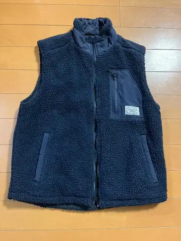 네이비 플리스 지퍼 베스트